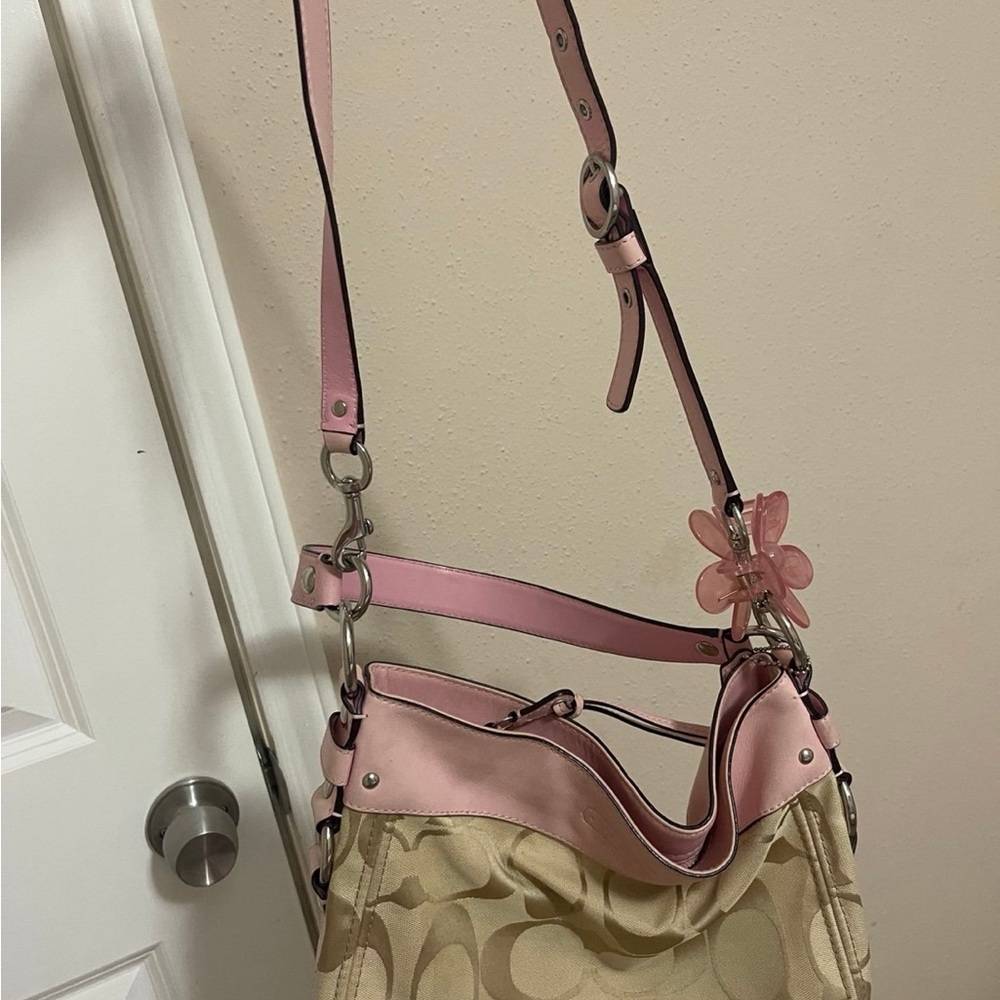 Coach Large Pink Zoe Vintage Bag - Picture 4 of 9